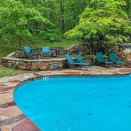 Chalet W Hot Tub, Large Deck, Grill, & Fast Wifi Berkeley Springs Eksteriør billede